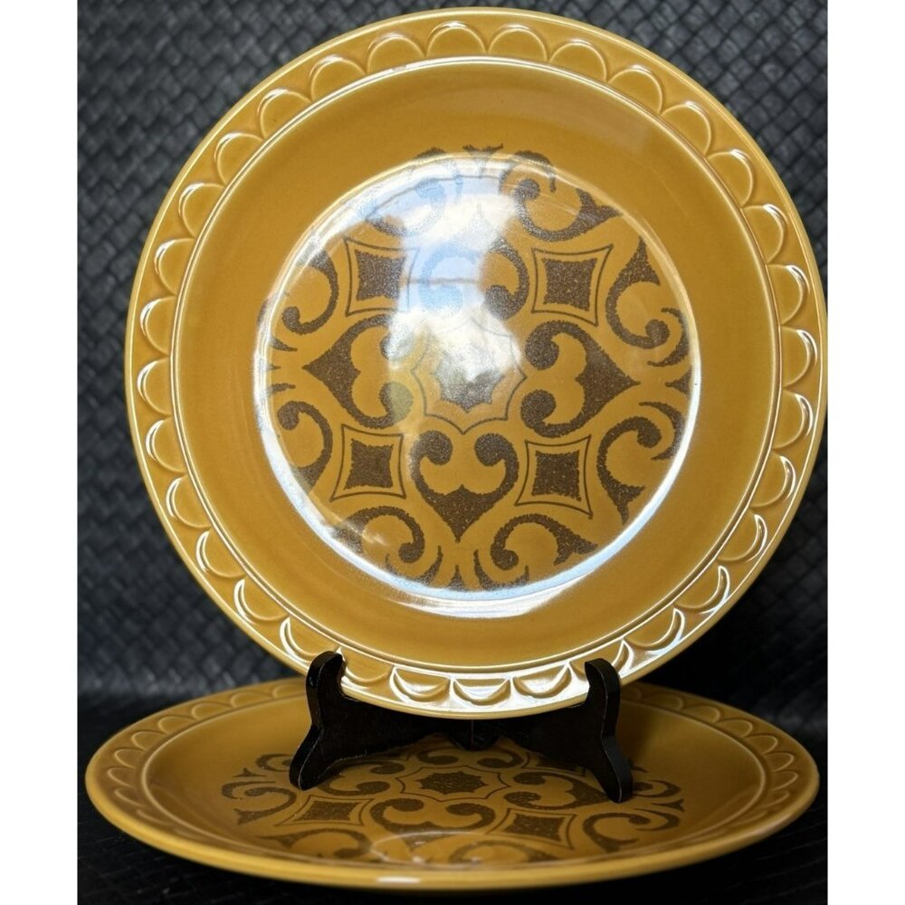 Homer Laughlin Dinner Plates 10 1/4” Granada Sonesta Pattern Set Of 2 1960s-70s